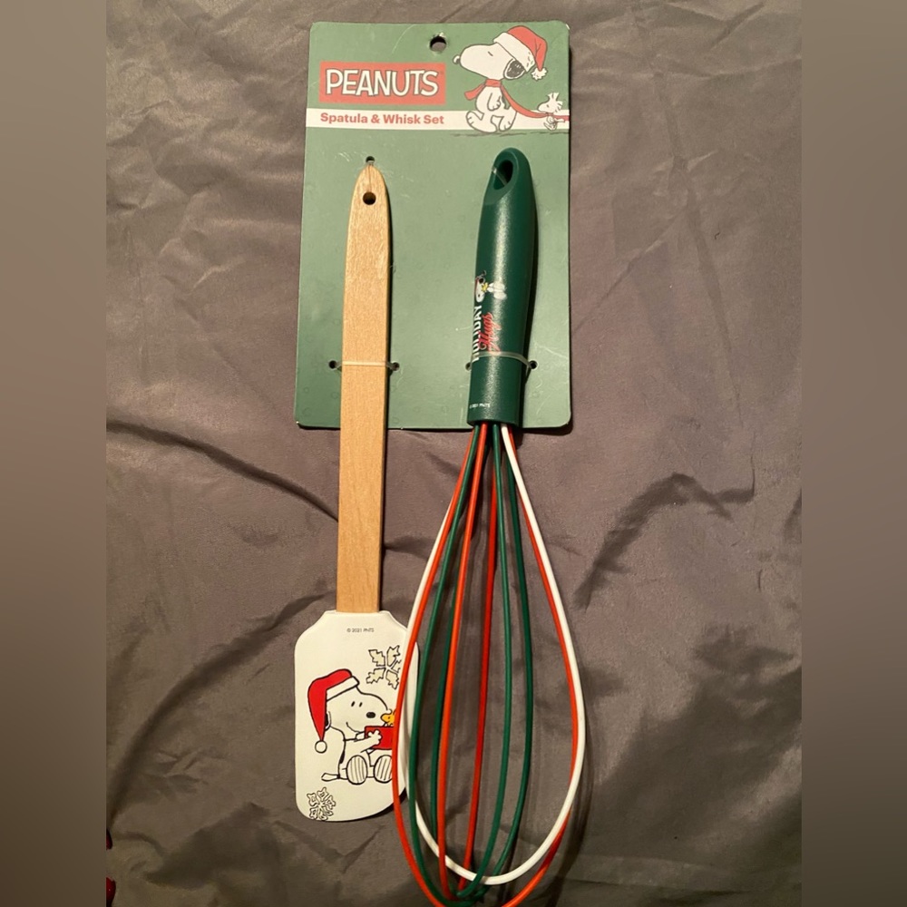 Peanuts Spatula and wisk set